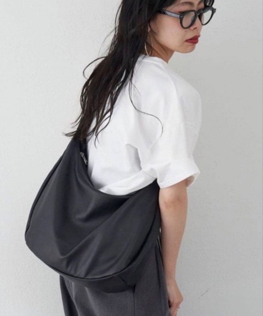 美品　russet ソフトレザーラウンドビッグショルダーバック