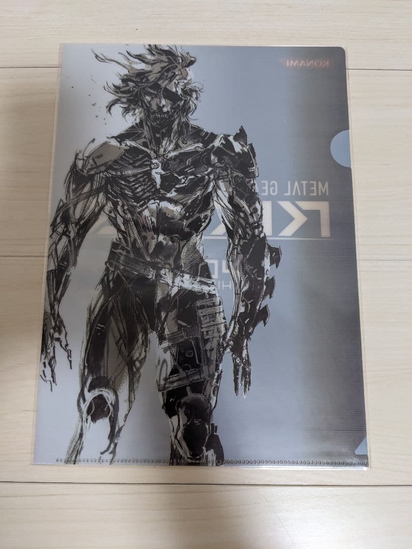 メタルギアライジング クリアファイル 未使用未開封 新川洋司 雷電