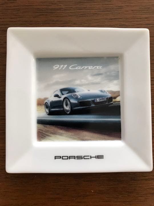 【値下げしました！】(非売品、未使用)ポルシェの美濃焼の皿、4枚セット