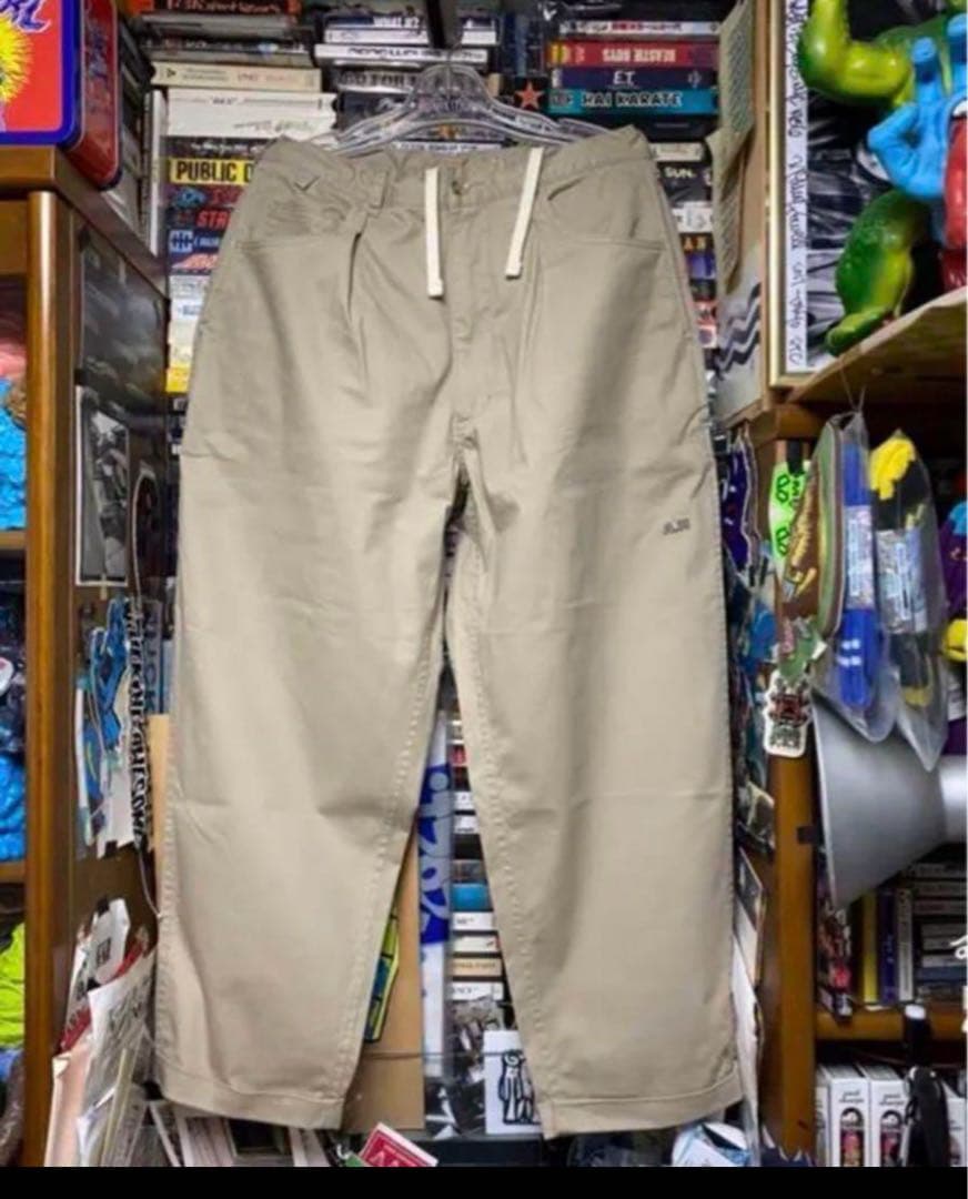BROCHURE 1P BIG CHINO PANTS A.H