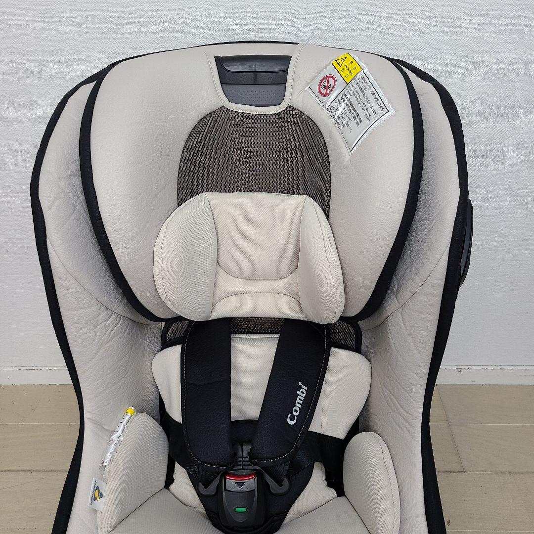 美品チャイルドシートコンビジュニアシートマルゴット1歳〜7歳