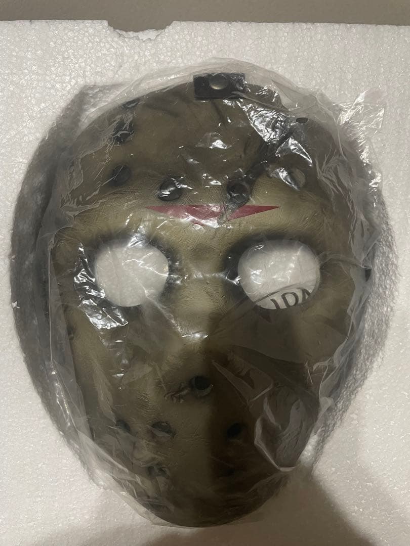 【激レア】13日の金曜日　ジェイソンマスク　プロップレプリカ　NECA