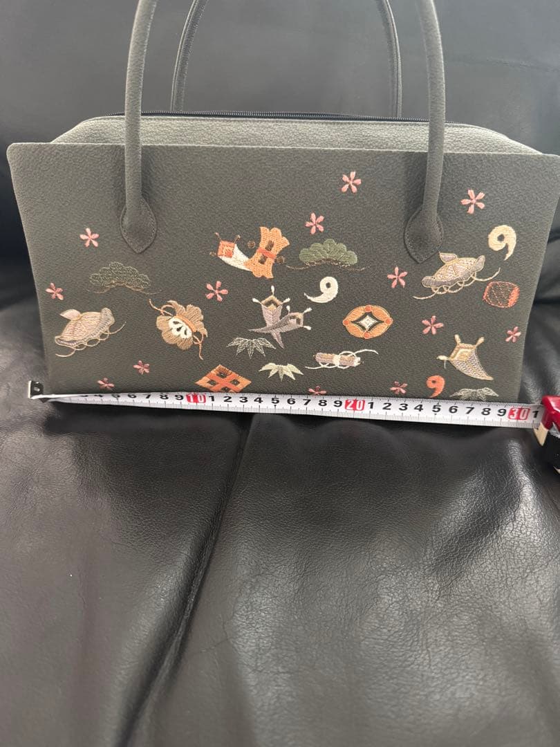 刺繍付きグレー和装用バッグ