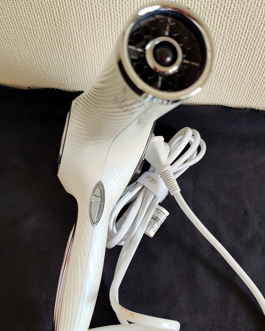 ・期間限定週末最終値下げ 美容師がすすめる リファビューテック ドライヤープロ