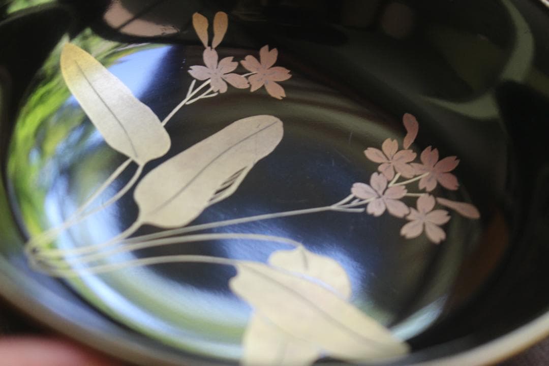 ばら売り可！時代金縁黒漆に優美な草花蒔絵の映える小皿6点（検輪島塗蒔絵皿菓子皿