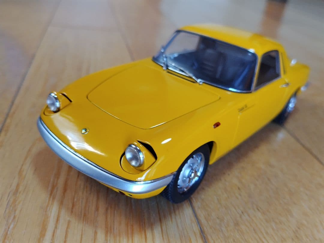 AUTOart「LOTUS ELAN S/E COUPE」1:18