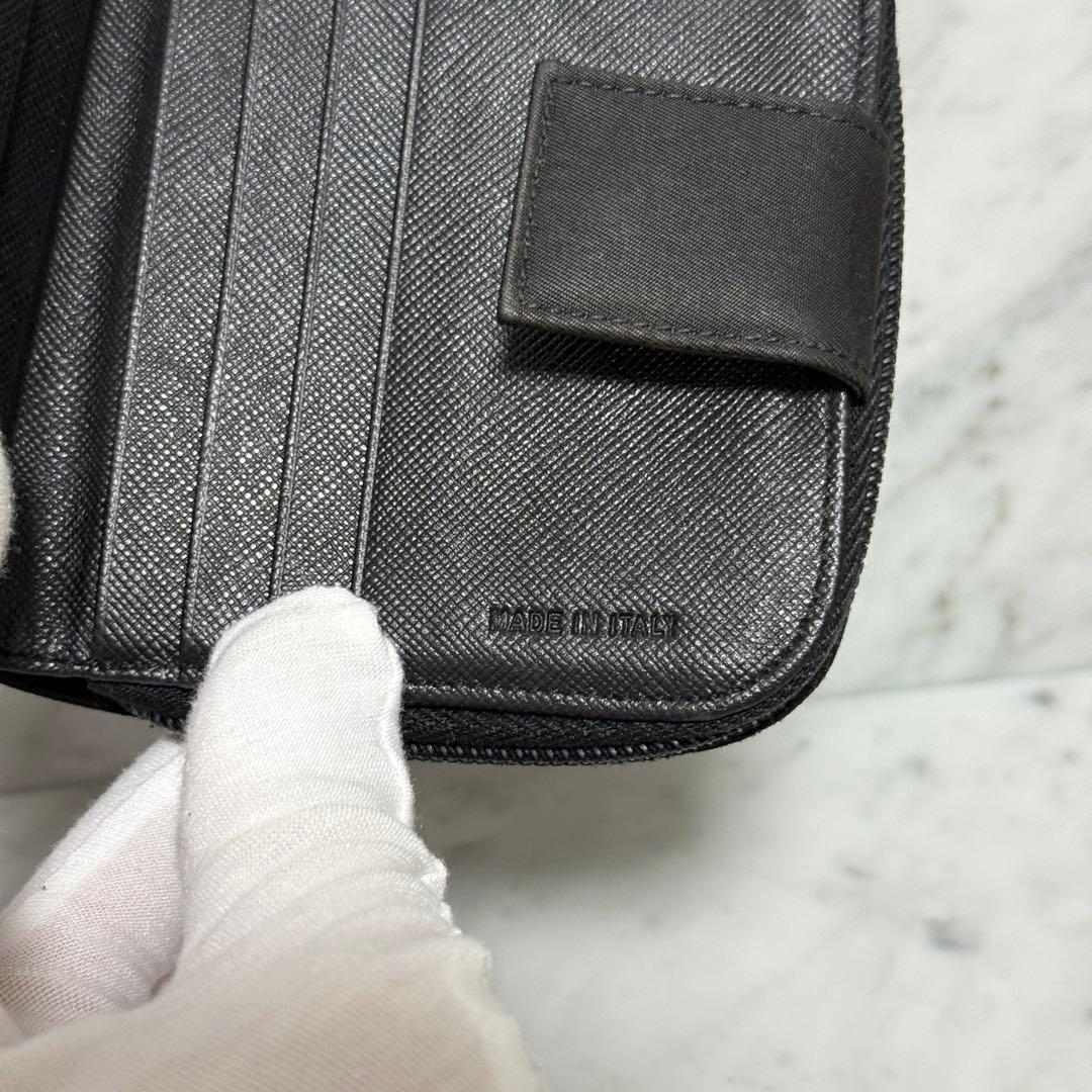 PRADA プラダ 二つ折り財布 ナイロン ブラック 黒 ジップ トライアングル