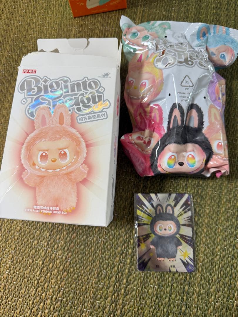 Labubu big into energy シークレット