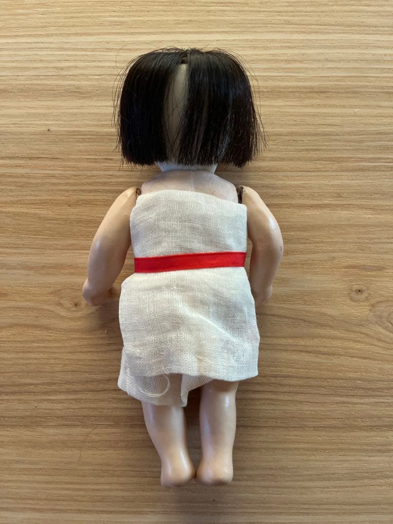 サクラビスク 赤い花柄衣装