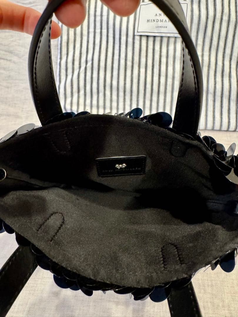 新品未使用です　ANYA HINDMARCH eyesハンドバッグ