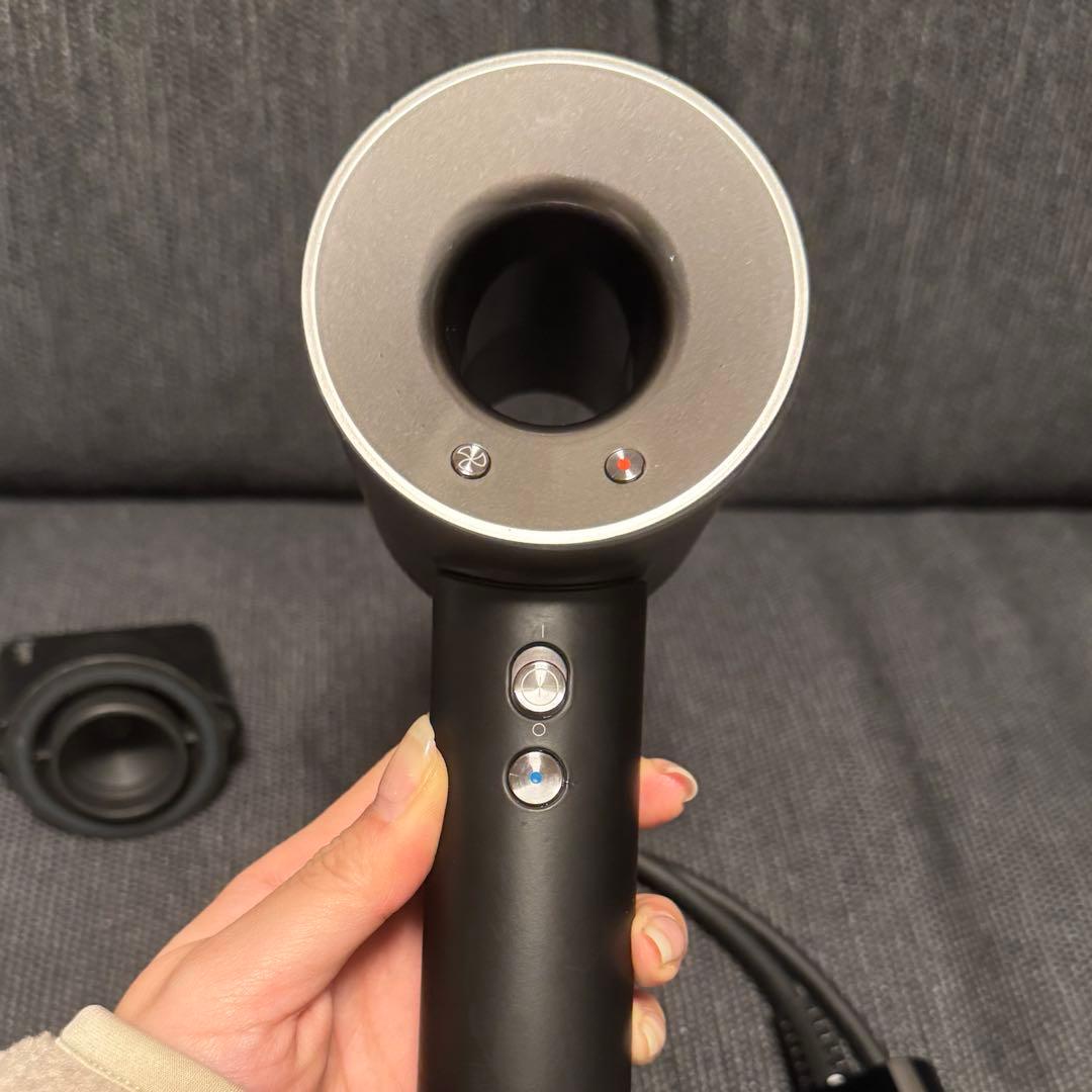 Dyson ダイソン　hd08 Supersonic