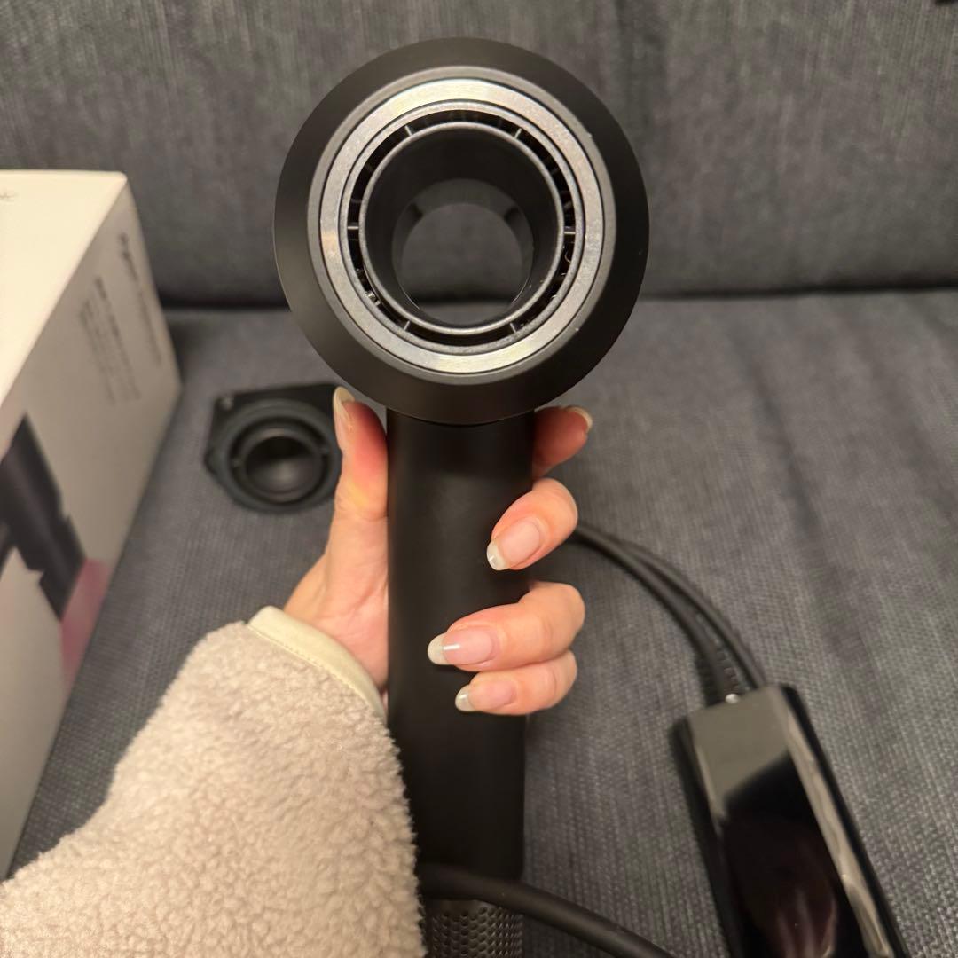 Dyson ダイソン　hd08 Supersonic