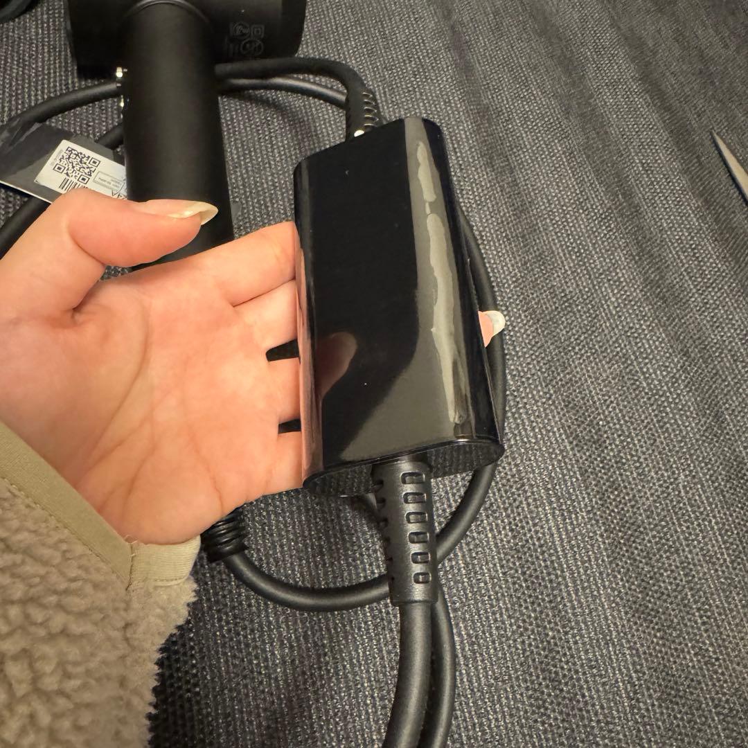 Dyson ダイソン　hd08 Supersonic