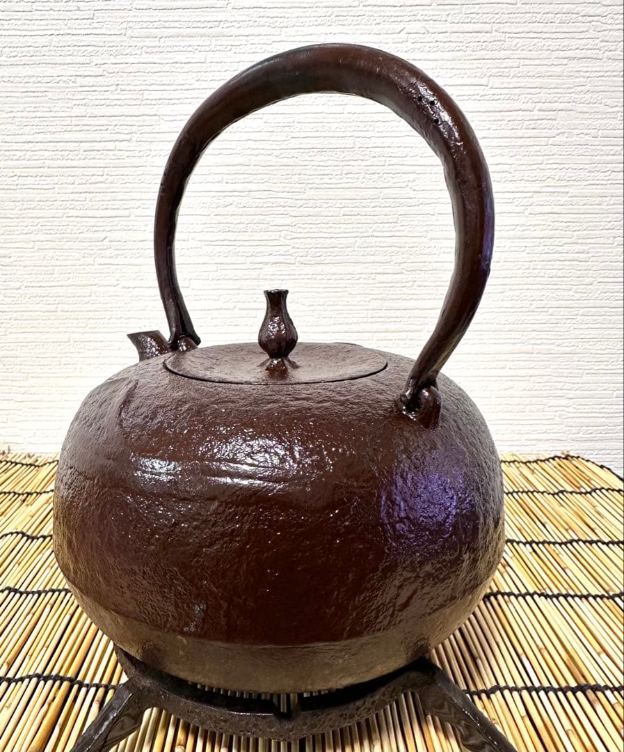 未使用品付属品付南部喜州 (及川 喜徳)造鍛治打袋鉉15型南部鉄瓶