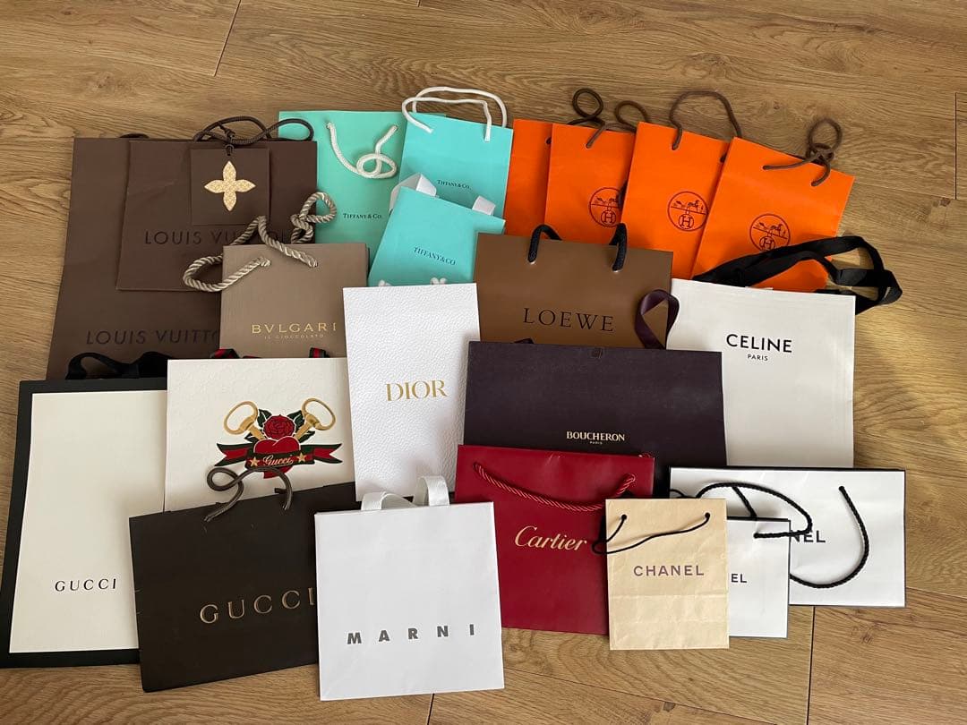 高級ブランド紙袋 ショッパー 22点まとめ売り - メルカリ