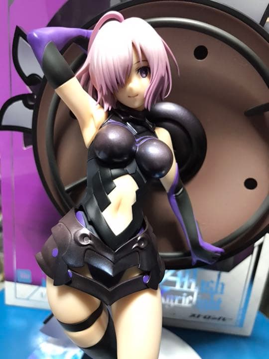 FGO マシュ キリエライト フィギュア ストロンガー 限定