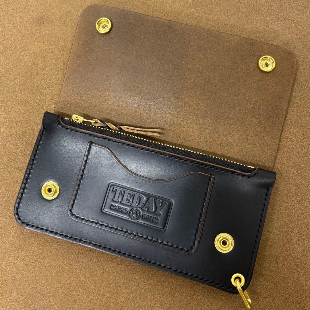 ホースバット　トラッカーウォレット　黒　茶心　3層　タロン　MARYAM