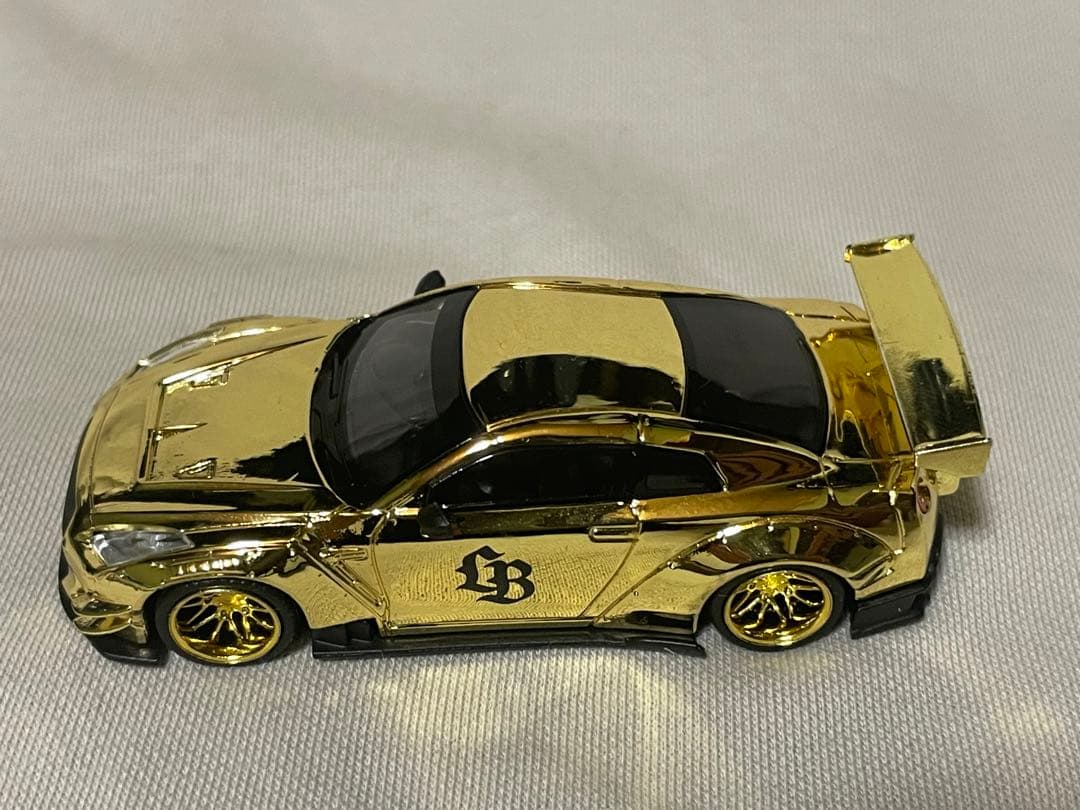ミニカー MINI GT Nissan GT-R R35 Gold Series