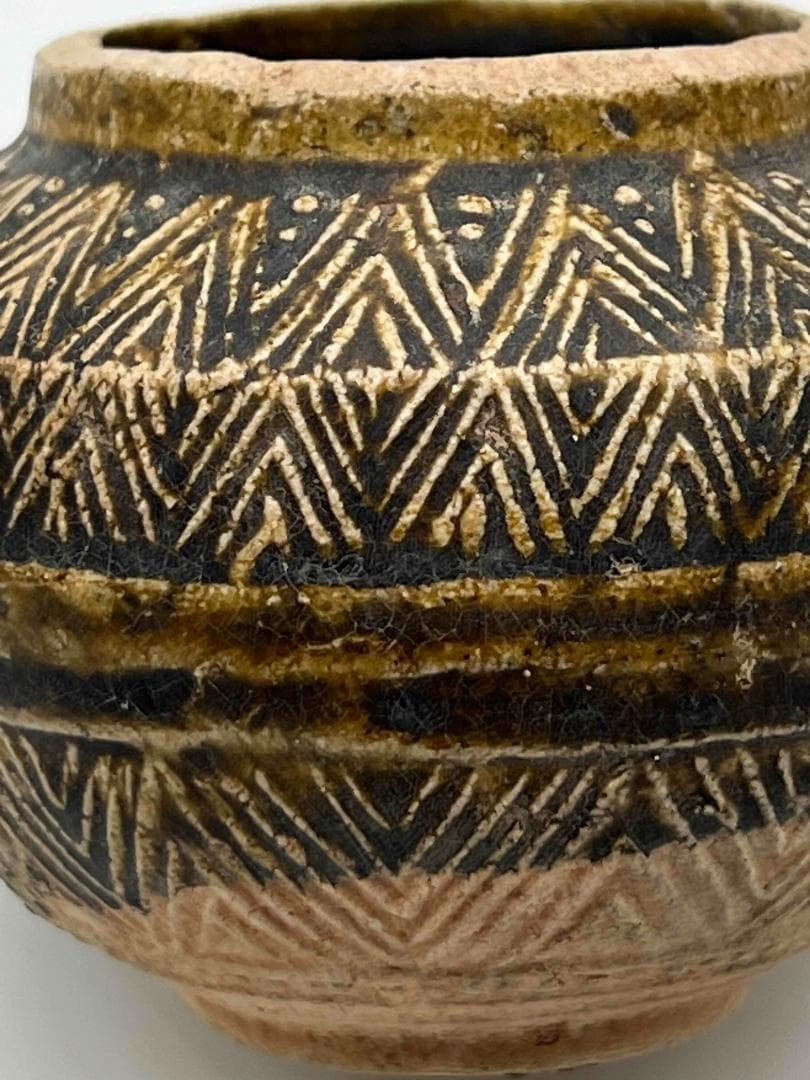 北宋時代 青磁 天目吉州窯菱格紋刻花茶入壺 蓋付き 茶入