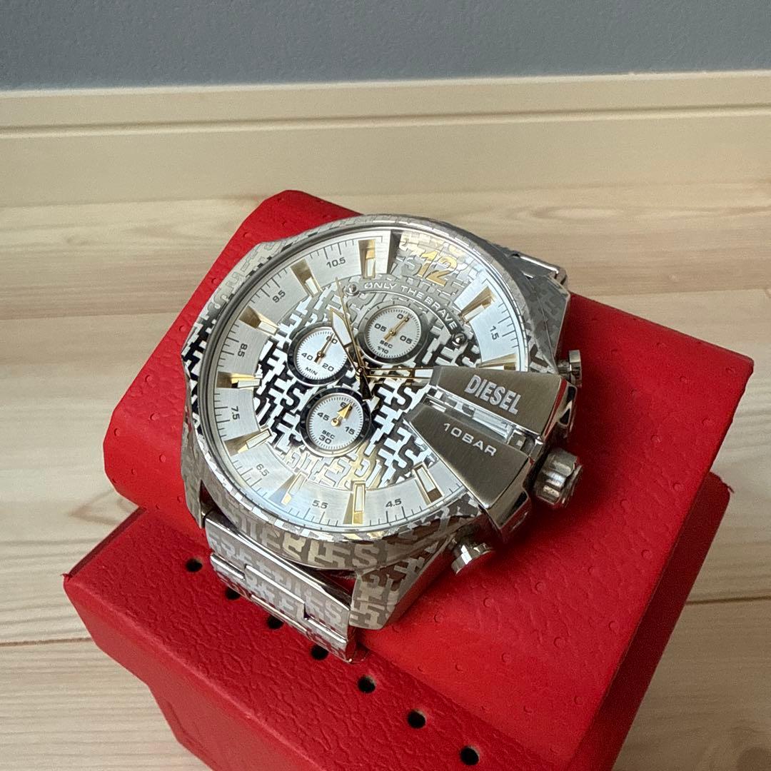DIESEL dz4636 MEGA CHIEF 腕時計