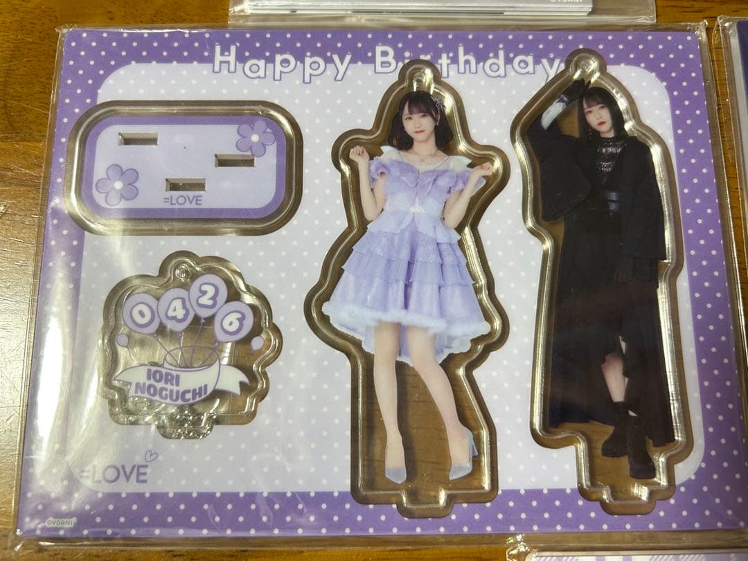 野口衣織 アクリルスタンド 黒衣装 LOVE 野口衣織 アクリルスタンド 黒