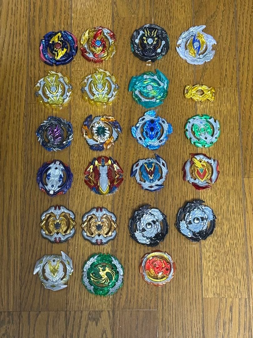 ベイブレードバースト 40個+ランチャー等 引退 まとめ売り - スポーツ