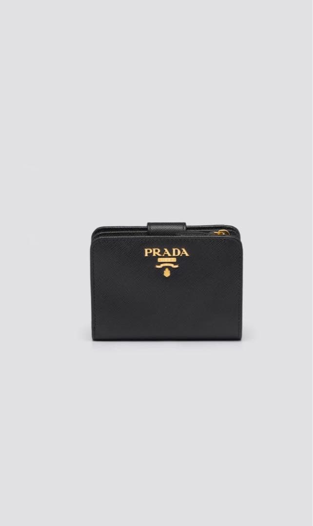 PRADA ブラック レザー 二つ折り財布