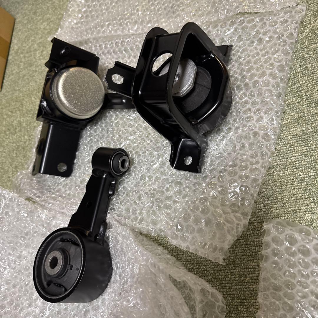 坂下TMスクエア　ZC33S 強化エンジンマウント リアのみ未使用品