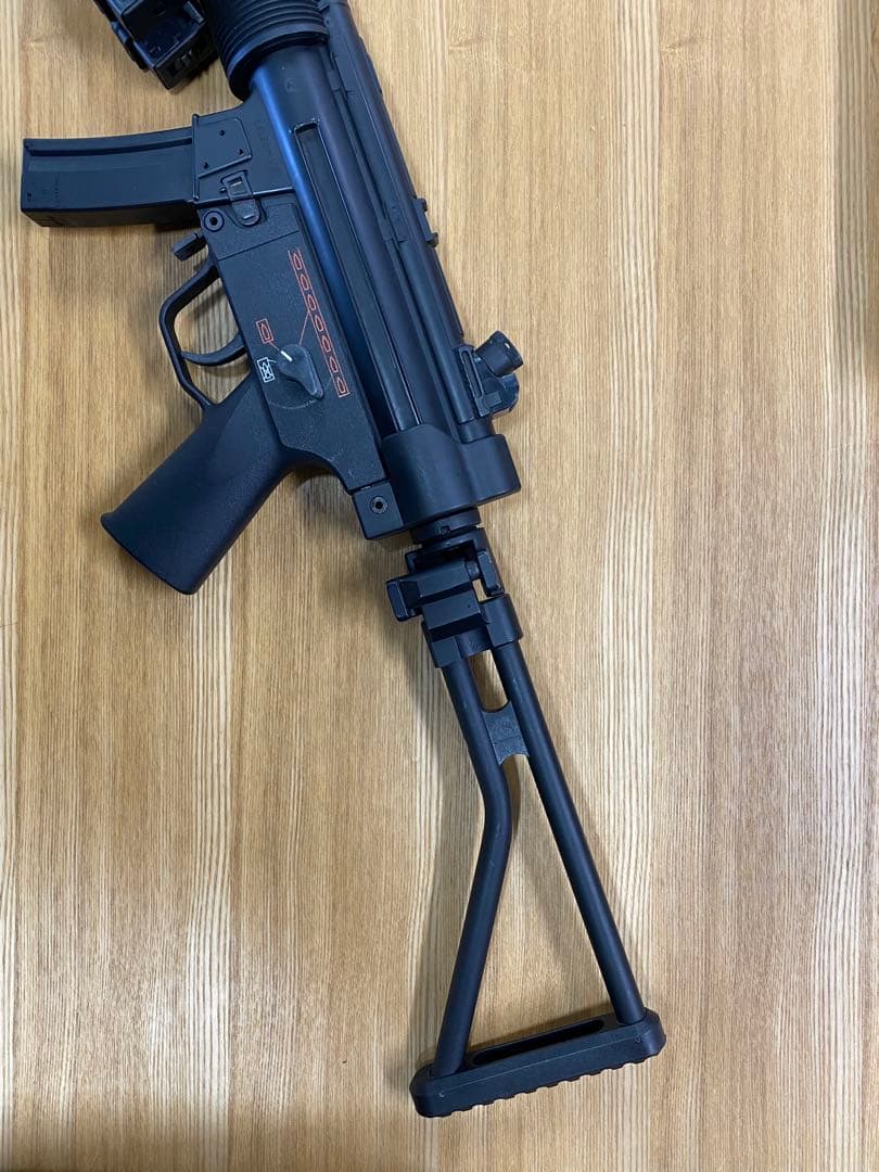 電動エアガン　MP5 東京マルイ
