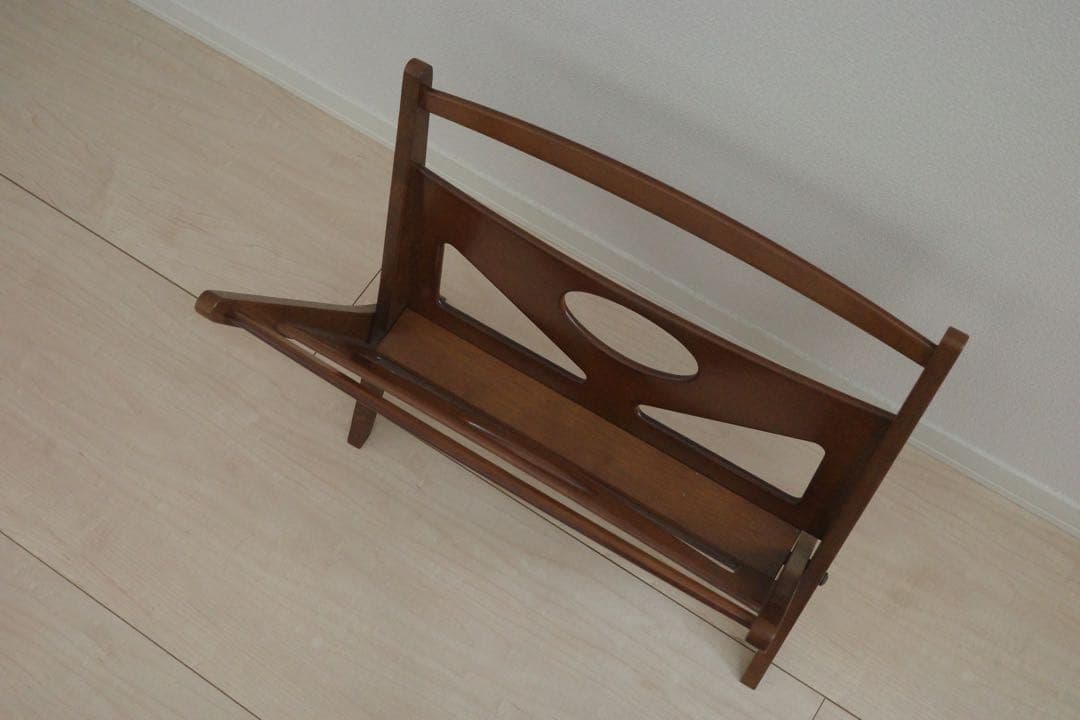 【カリモク60】 マガジンラック