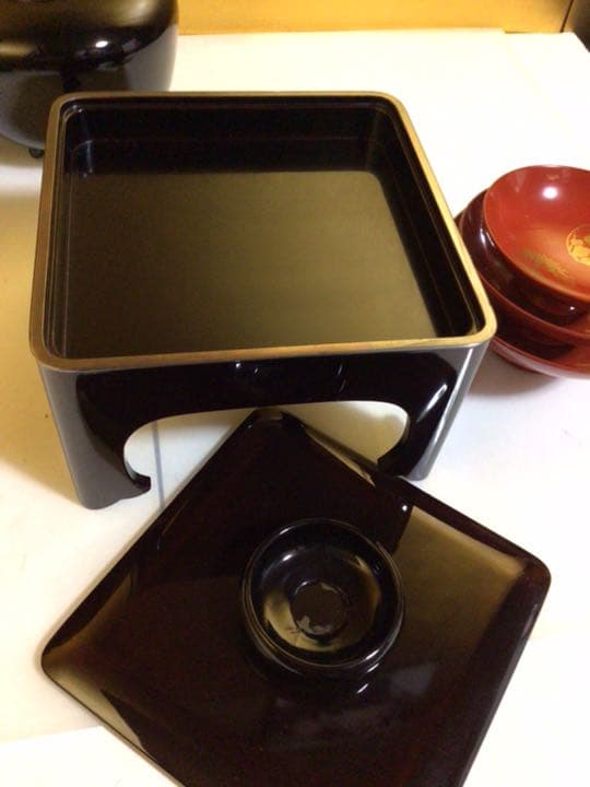 祝重一揃　銀縁がお洒落　共木箱付き