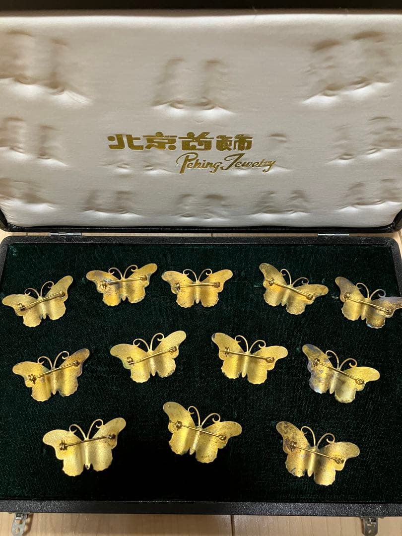 蝶のブローチセット 七宝焼？ アンティーク
