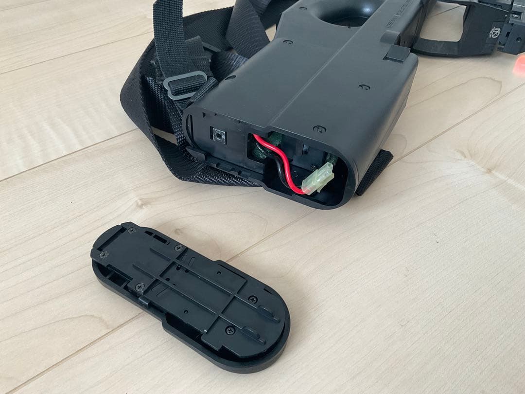 東京マルイ　電動ガン　P-90 スタンダード　現状