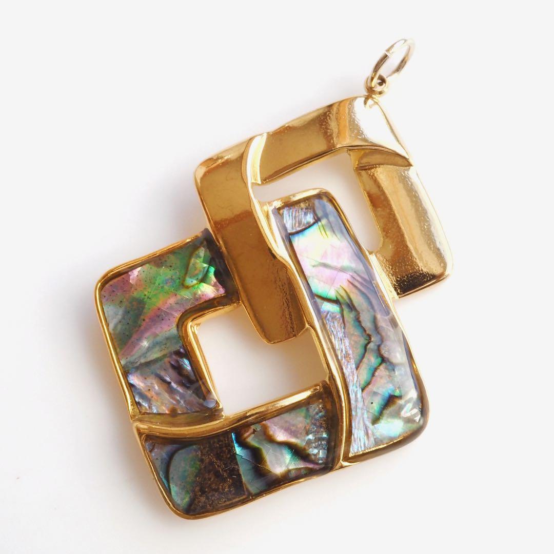 【Noel】天然アバロンシェルのデザインネックレストップ