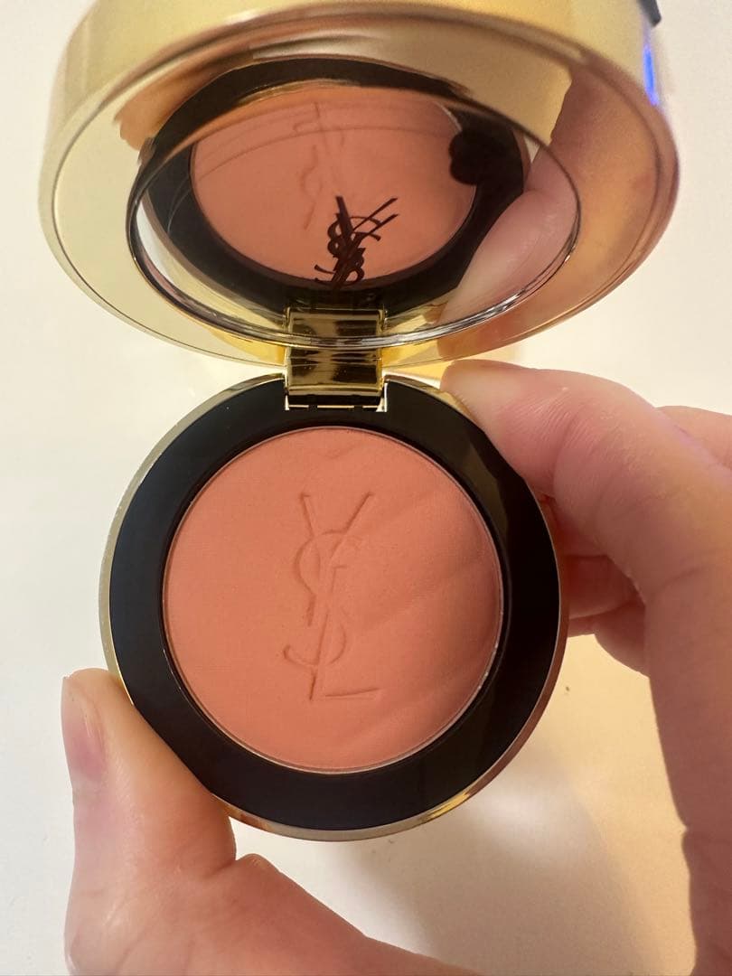 YSLメイクミーブラッシュパウダー　06