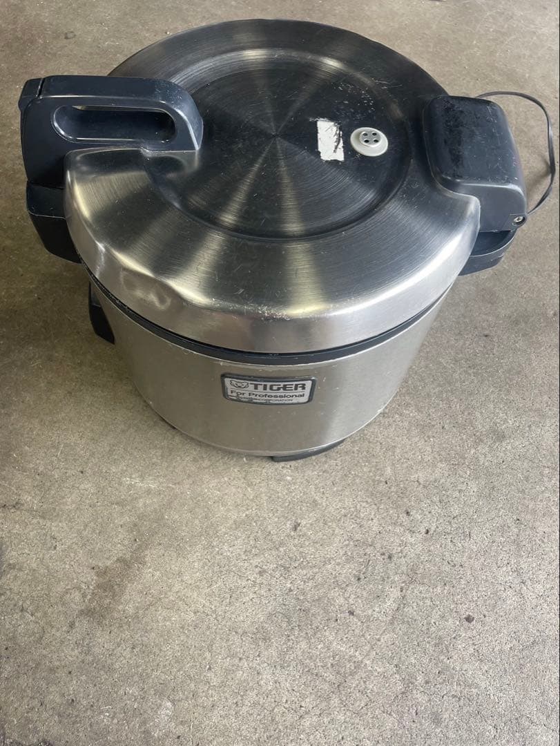 ♦TIGER 業務用 炊飯器 JNO-A270 動作良好♦ Amazon | タイガー魔法瓶(TIGER) 炊飯器 「炊きたて」 業務用 一升5合