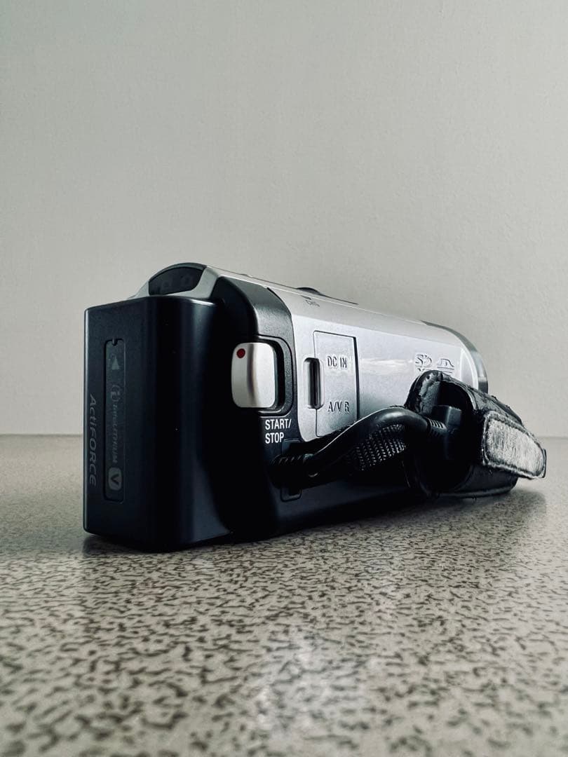 Sony HDR-CX180 HD ビデオカメラ 本体＋付属品完備