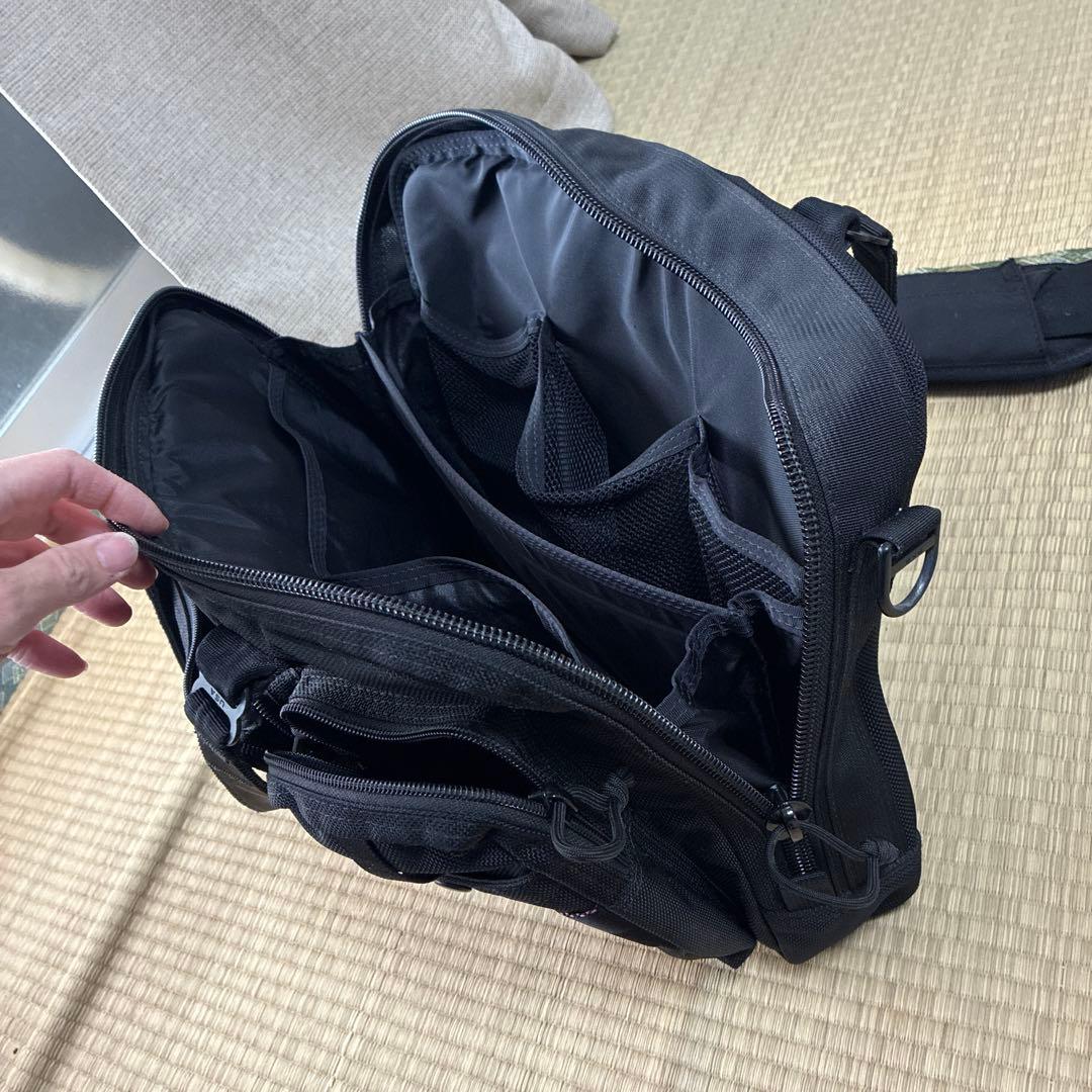 BRIEFING A4 LINER ブラック ブリーフィング 黒 ストラップ付