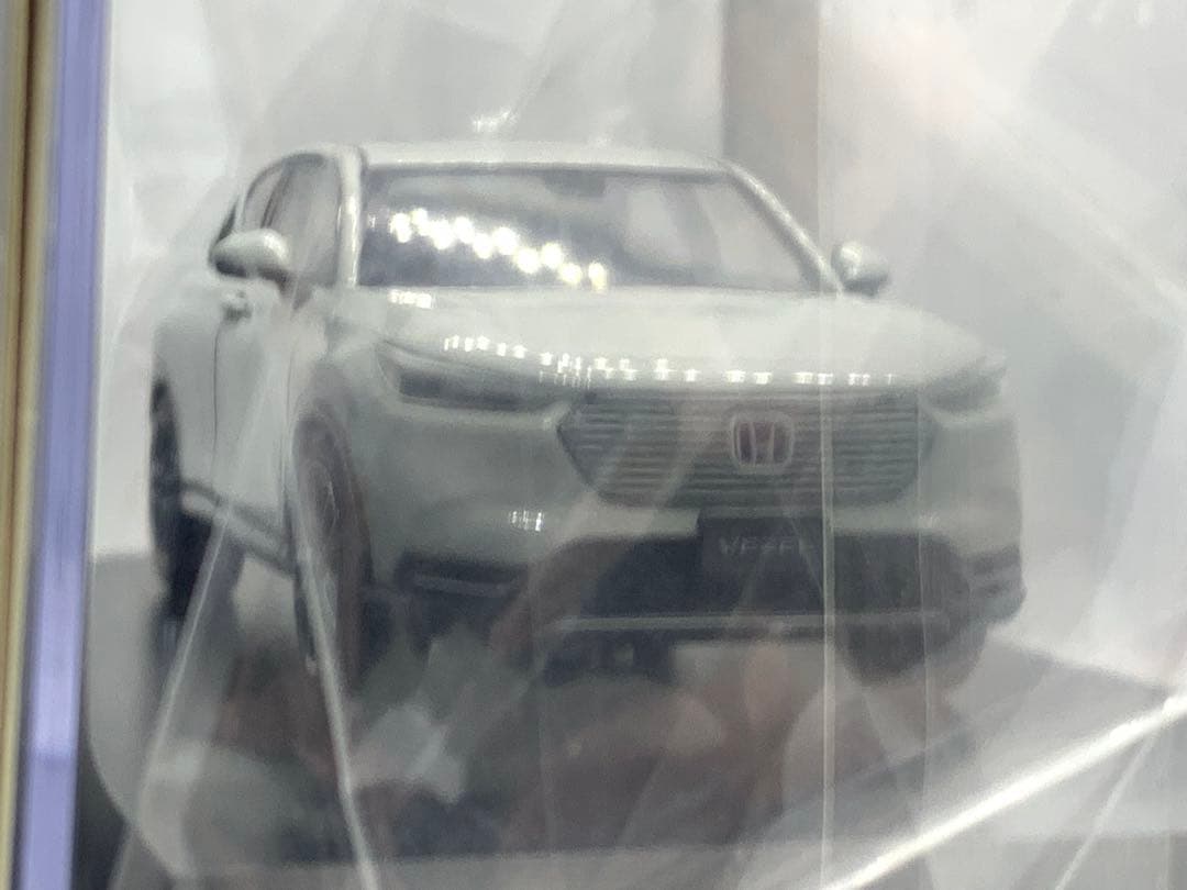 VEZEL ヴェゼル　ホビージャパン 1/43 サンライトホワイトパール