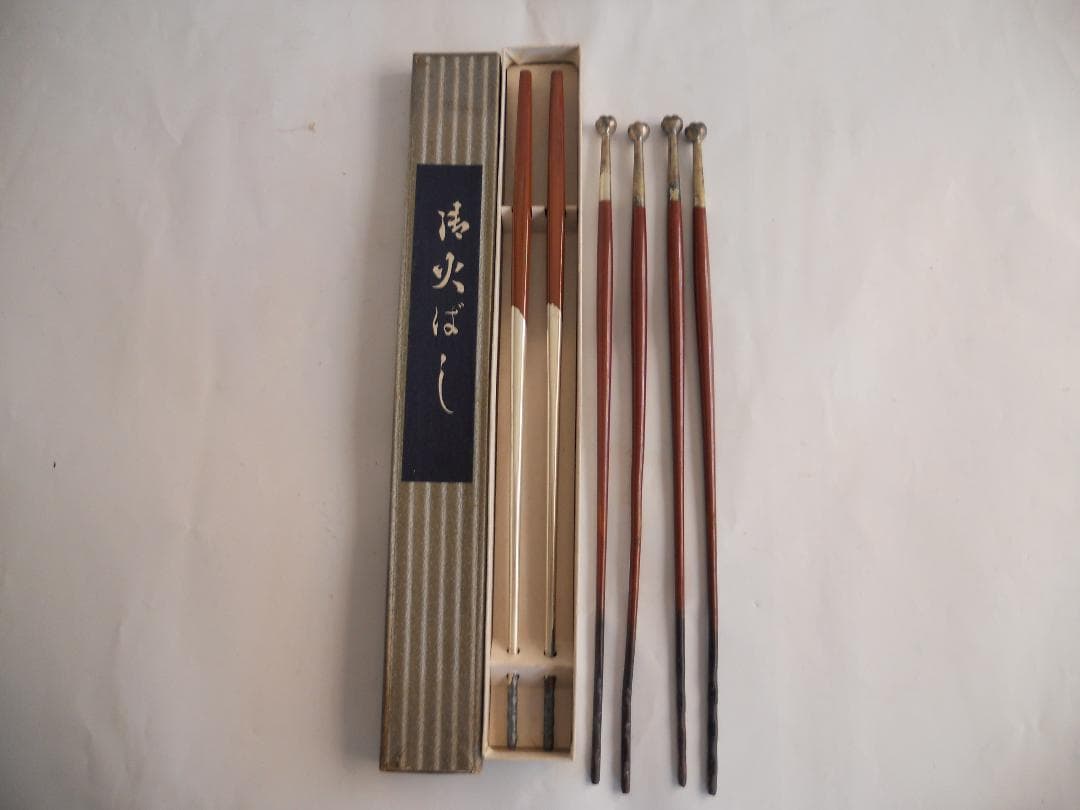 梅花装飾 レトロ 火箸 2種類　3膳 ヴィンテージ ひばし です。