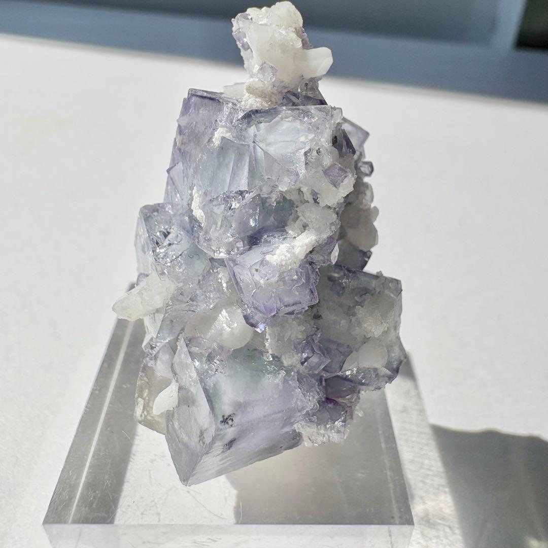 475 中国 ヤオガンシャン産 ポーセリン フローライト - メルカリ