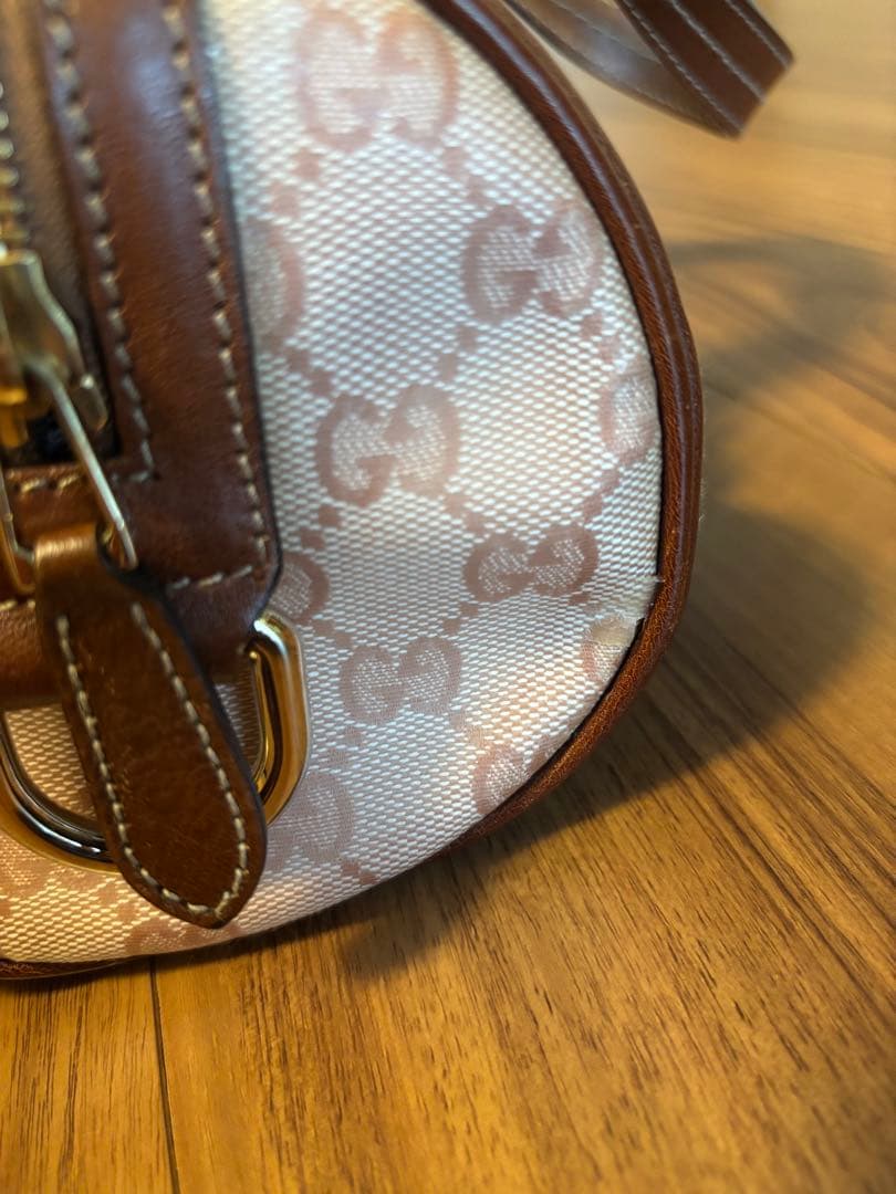 松木ホロみ　グッチ　GUCCI ミニボストンバッグ　ピンク　バッグ　リボン