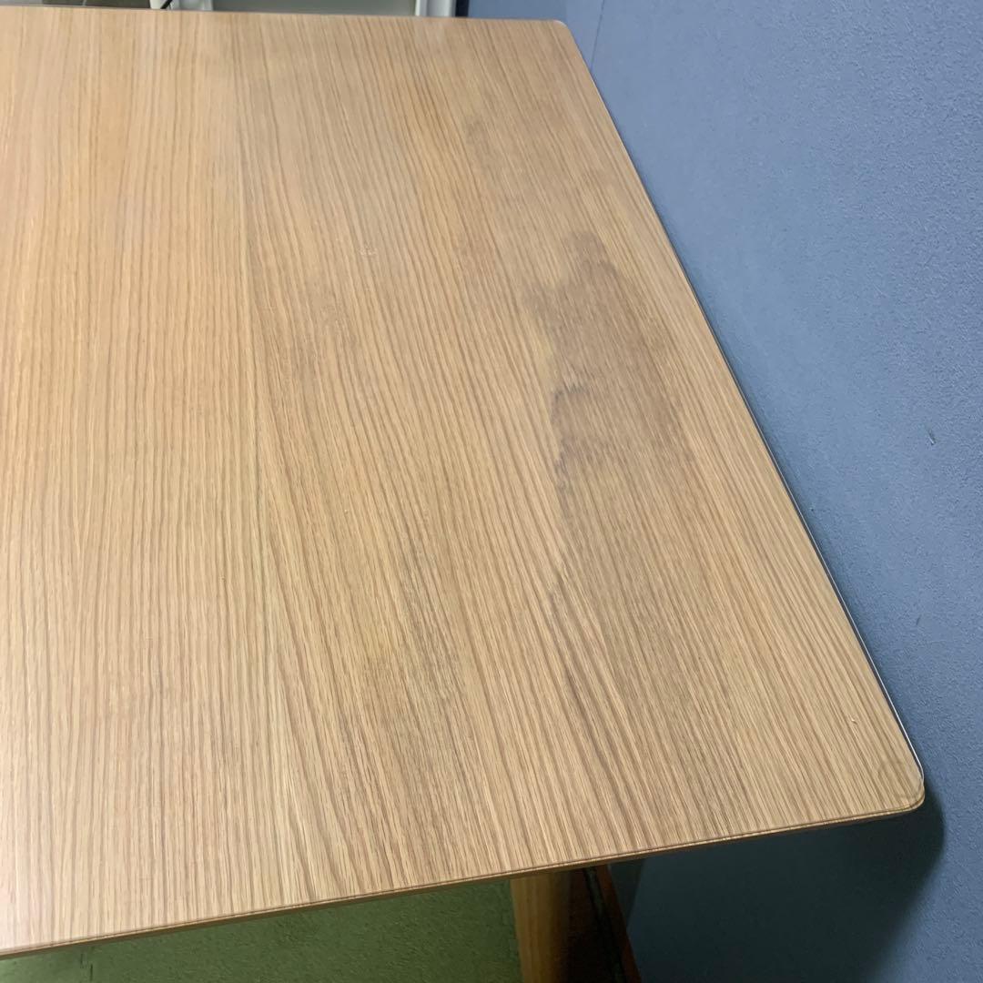 2023年製ニトリフィルン幅80㎝ダイニングテーブル　シミあり