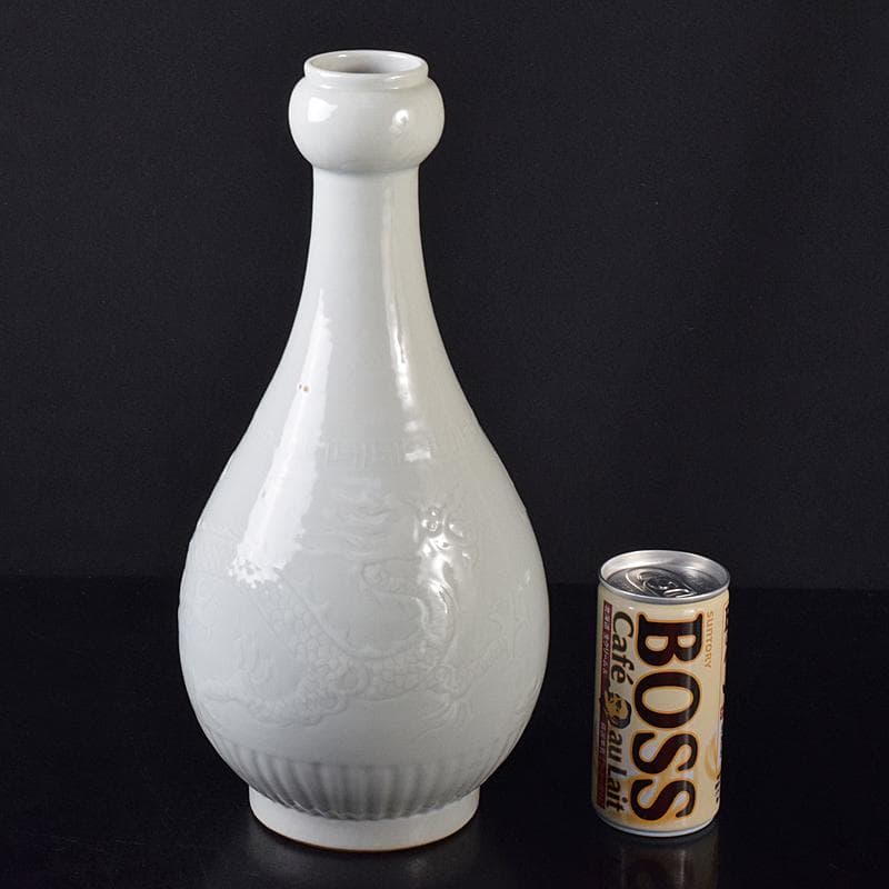 中国　影青　青白磁　陽刻　雲龍文　蒜口瓶　高さ約31㎝　M　R7918B 中国影青青白磁陽刻雲龍文蒜口瓶高さ約31㎝MR7918B