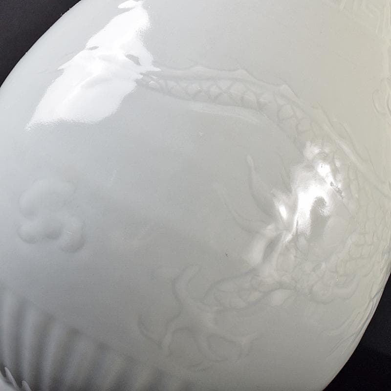 中国 影青 青白磁 陽刻 雲龍文 蒜口瓶 高さ約31㎝