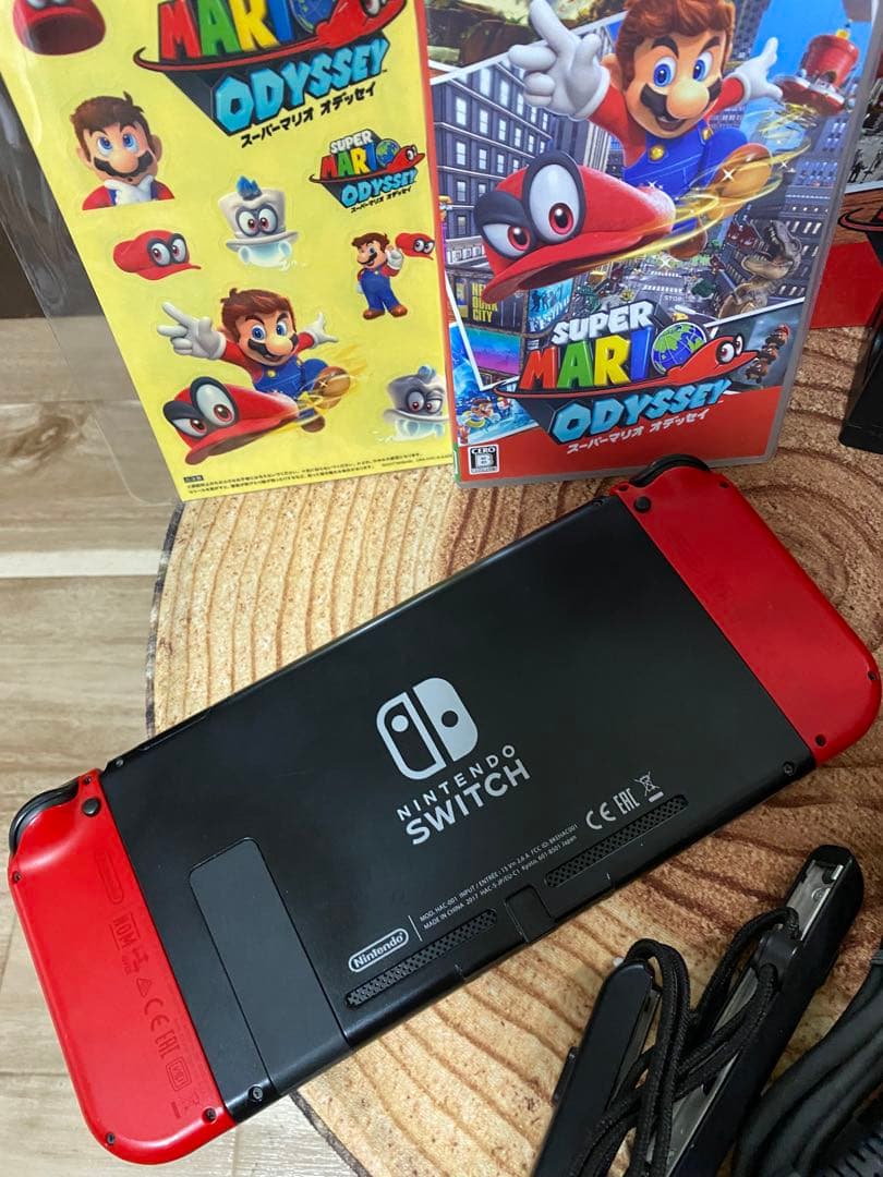 Nintendo Switch ニンテンドースイッチ本体　マリオカラーソフト付き