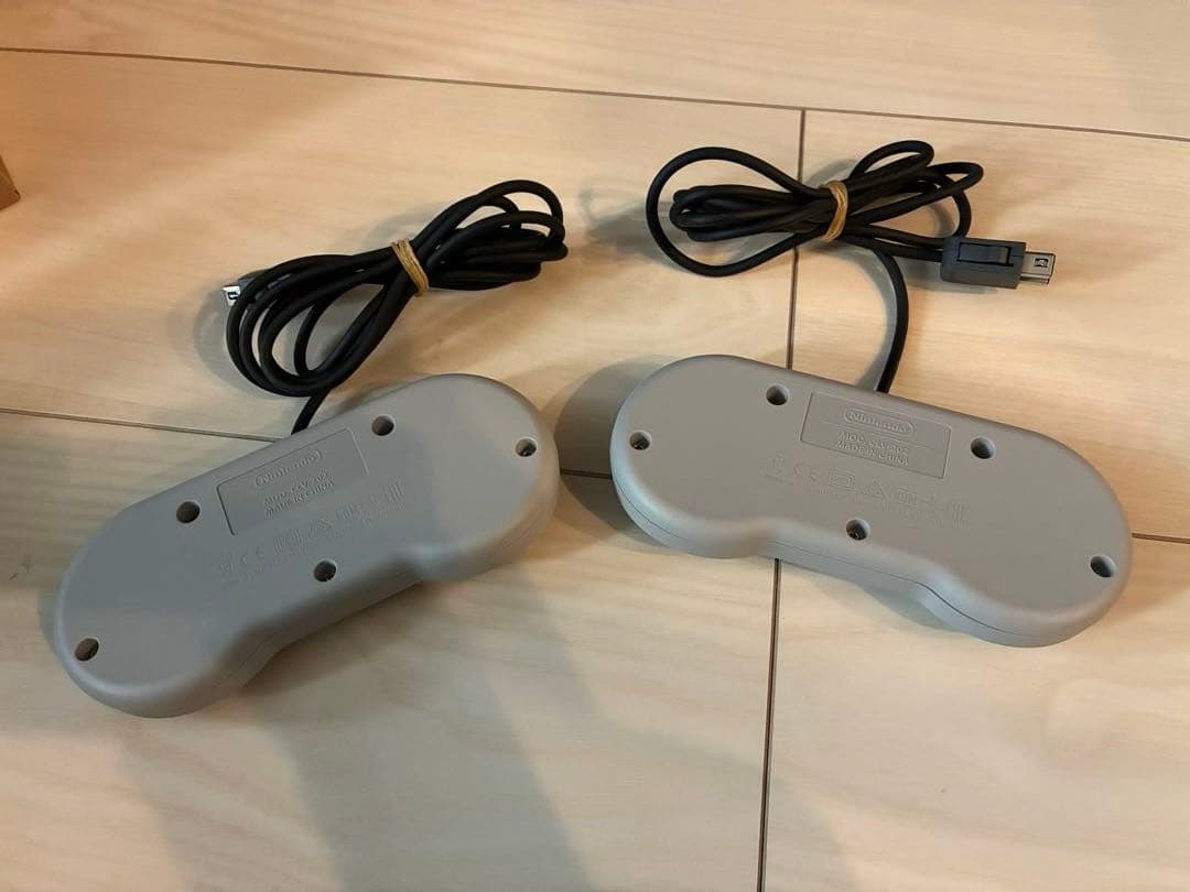 電源付　美品　Nintendo ニンテンドークラシックミニ スーパーファミコン