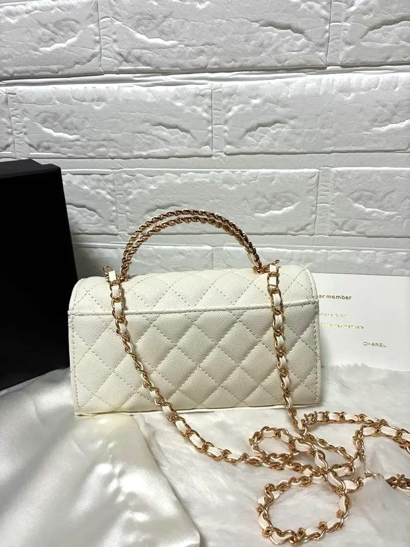 キルティング ショルダーバッグ　ノベルティ