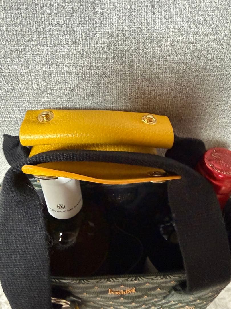 FAURE LE PAGE（フォレ・ル・パージュ）ワインバッグ&チャーム