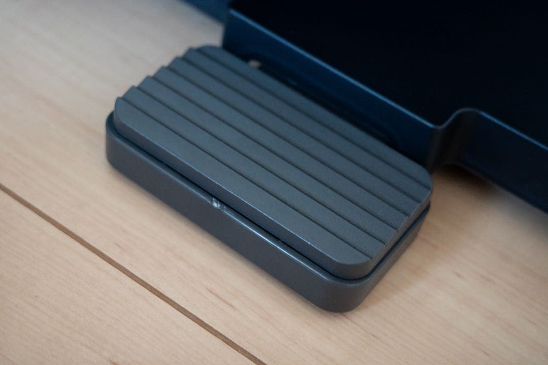 オカムラ ピエルポ フットレスト ブラック / Okamura Pierpo